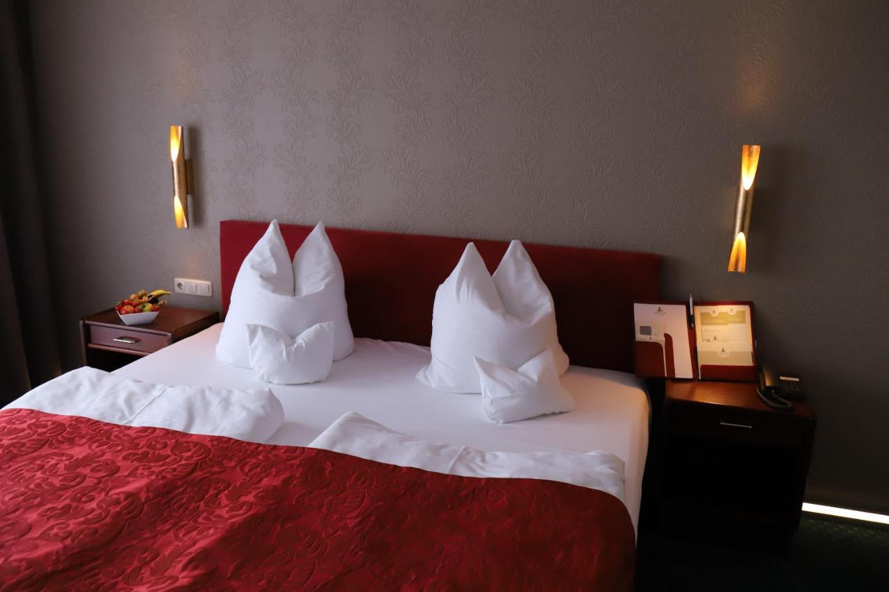 Panoramahotel & Restaurant Am Marienturm Рудолщат Екстериор снимка